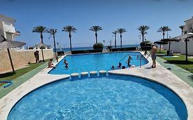 STILISH LOFT IN THE BEACH, piscina y mar